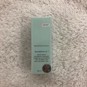 SkinCeuticals Skincare Box in Light Blue